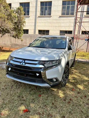 Vehicle WVS-001 — front three-quarter view