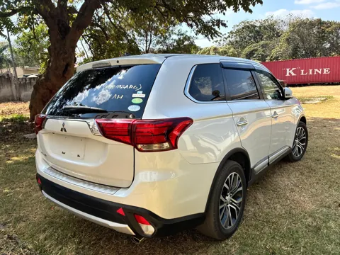 Vehicle WVS-001 — opposite rear three-quarter view
